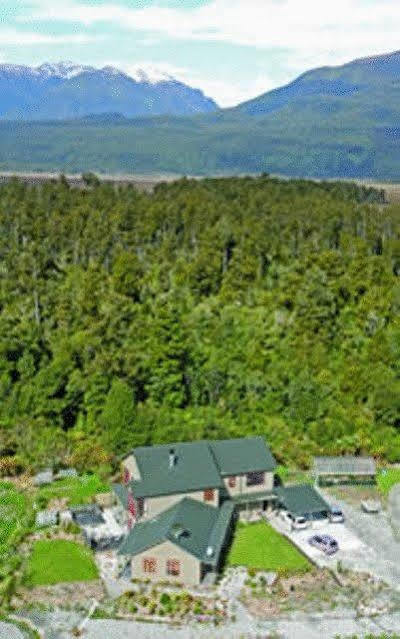 Mahitahi Lodge Bruce Bay Exterior photo